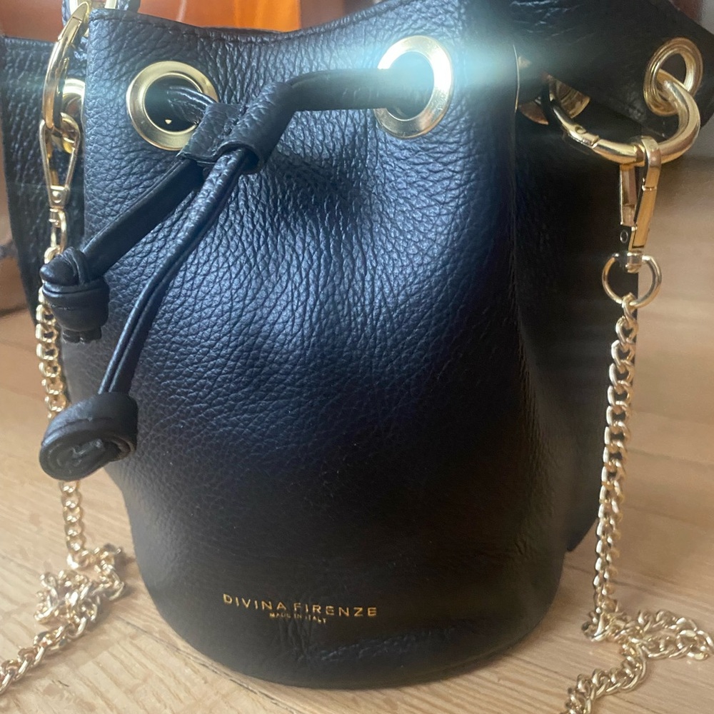 Divina Firenze Made in Italy Black Leather Bucket Bag